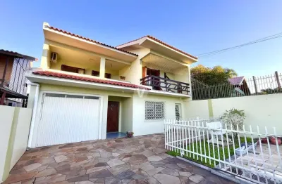 Excelente casa a venda, três dormitórios sendo um suíte.