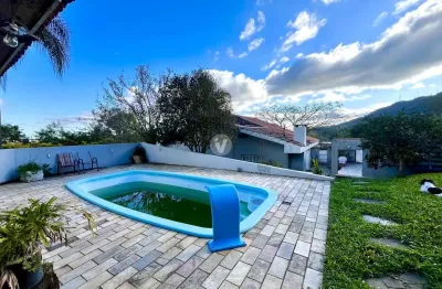 Casa será liberada começo de dezembro. excelente casa com 3 dormitórios e piscin