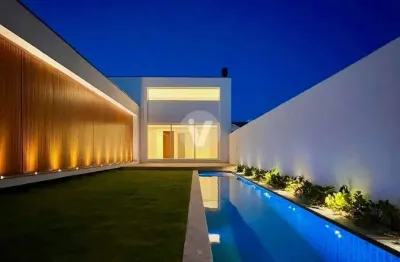 Casa térrea e nova no loteamento residencial terras de santorini