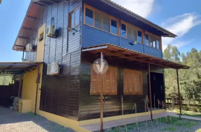 Casa mobiliada em itaara, com amplo terreno e 4 dormitórios