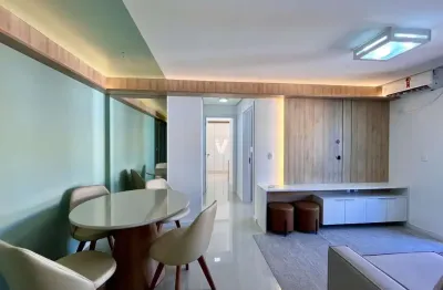 Apartamento mobiliado de 2 dormitório com vaga de garagem no bairro uglione