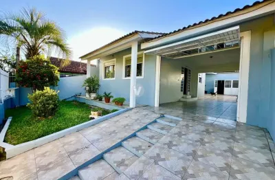 Casa com 3 quartos à venda na Rua Z, 19, Juscelino Kubitschek, Santa Maria