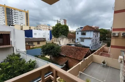 Apartamento com 2 dormitórios, sacada e 1 vaga de garagem