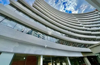 Apartamento de 2 dormitórios com suíte e garagem no cristo rei!