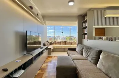 Apartamento com 3 dormitórios, suíte e vaga dupla em camobi