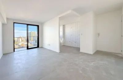 Apartamento novo 2 dormitórios com suíte, andar alto e infra completa, no centro