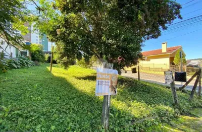 Excelente terreno na rua acadêmico fernandes mussoi.