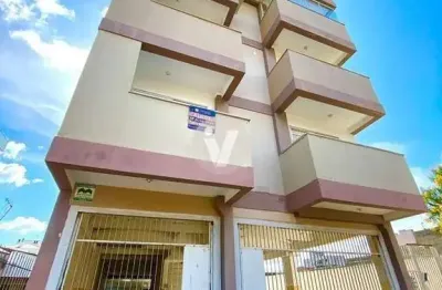 Apartamento de 01 dormitório, com sacada e churrasqueira, localizado no bairro c