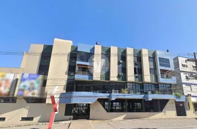 Amplo apartamento de 2 dormitórios com sacada, com ótima localização na av n. sr