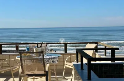 Este incrível garden, com vista mar, mobiliado está pronto para te receber!