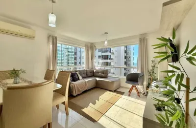 Excelente apartamento com vista para o  mar, localizado no bairro navegantes