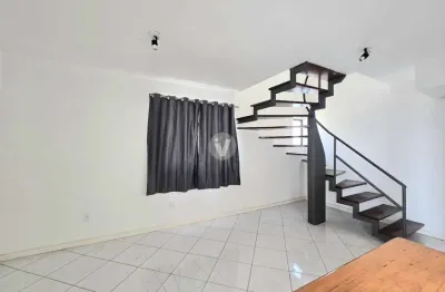 Apartamento duplex  de 2 dormitórios no centro de santa maria, com vaga de garag