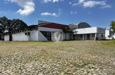 Pavilhão comercial à venda, com excelente localização na av. helvio basso