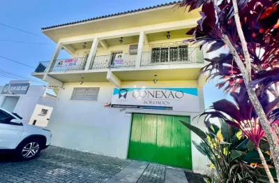 Ampla casa comercial e residencial com 270 m2 e amplo pátio no bairro são josé.