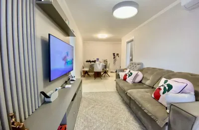 Apartamento à venda, com 2 dormitórios com móveis planejados, próximo a ufn