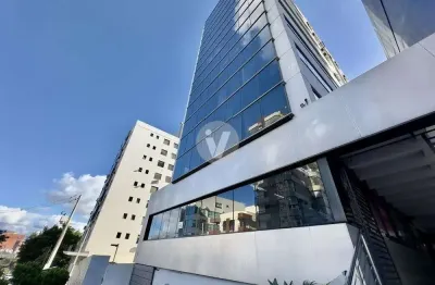 Sala comercial para locação, localizada no queluz oficce, próximo ao fórum!