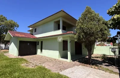 Casa para venda, amplo pátio, 3 dormitórios, no bairro patronato!