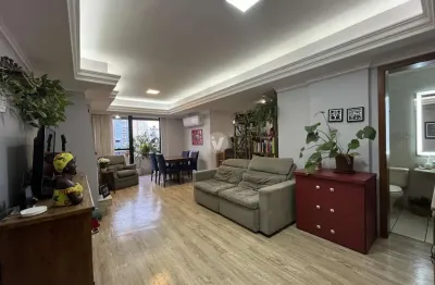 Apartamento à venda, 3 dormitórios, com lareira e churrasqueira central!