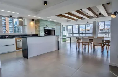 Apartamento duplex, à venda, 3 dormitórios, 2 vagas, no centro da cidade!