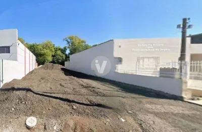 Terreno amplo à venda, de 800 m², localizado no bairro Pq. Pinheiro Machado!