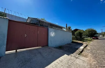 Casa para locação, com 2 dormitórios, localizada no bairro Camobi.