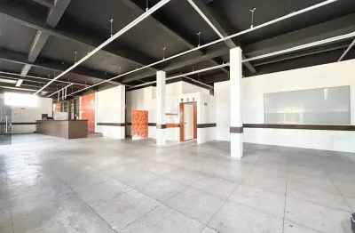 Imóvel comercial para locação, na faixa NOVA, com ótima visibilidade na região.