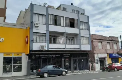 Apartamento 3 quartos, amplo e bem localizado. no centro de santa maria!