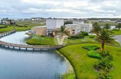 Terreno à venda, localizado no Cond. Costa Serena, em Capão Novo!