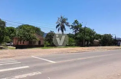 Terreno amplo e raro, excelente ponto, 2278m² próximo ao StoK Center e Atacadão!