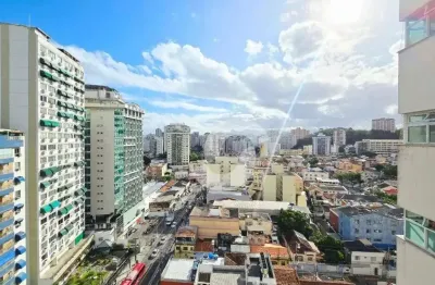 Excelente apartamento de 2 quartos com varanda Santa Rosa Icaraí Niterói