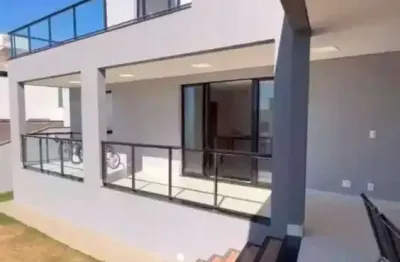 Sensacional casa com 03 suítes no condomínio rosa dos ventos em vespasiano