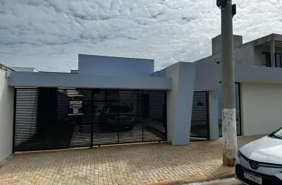 Casa dos sonhos no encantador bairro vila dos ipês! esta linda residência, com 190 m² de área construída em um generoso terreno de 405 m².