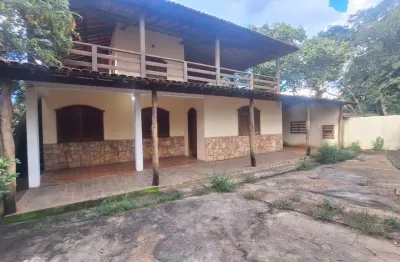 Casa com 4 quartos (2 suítes) e piscina à venda – r$ 550.000,00