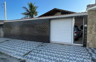 Casa isolada com piscina, repasse de financiamento  ou venda a vista