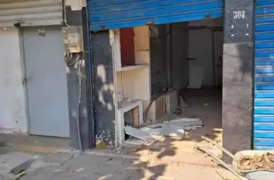 Loja comercial com 1 banheiro á venda em bento ribeiro, rio de janeiro