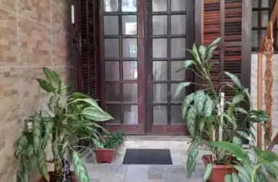 Casa com 4 quartos à venda na rua mupia, irajá, rio de janeiro, 40 m2 por r$ 320.000