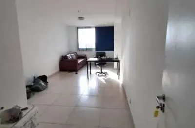 Sala comercial à venda na rua doutor nilo peçanha, centro, são gonçalo, 40 m2 por r$ 130.000