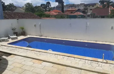 Casa alto padrão no ahú – 3 quartos (1 suíte master), piscina e espaço gourmet – curitiba/pr