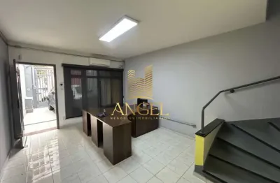Casa comercial com 4 salas para alugar na Rua Monte Serrat, 935, Tatuapé, São Paulo
