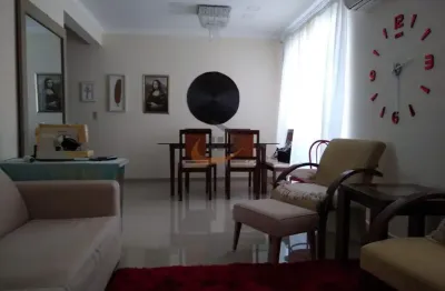 Sobrado triplex 03 dormitórios e 02 vagas de garagem - marapé - santos