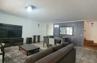 Venha conhecer esse maravilhoso sobrado pronto para morar na vila gumercindo!