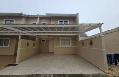 Sobrado com 3 quartos  para alugar, 84.70 m2 por R$2490.00  - Boqueirao - Curitiba/PR