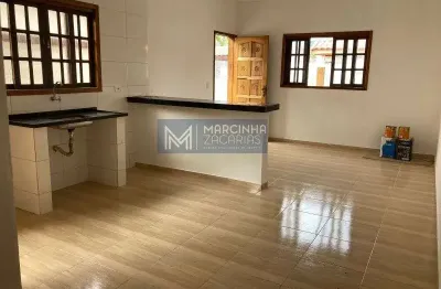 Excelente casa térrea com 3 dormitórios, no porto novo - caraguatatuba/sp.