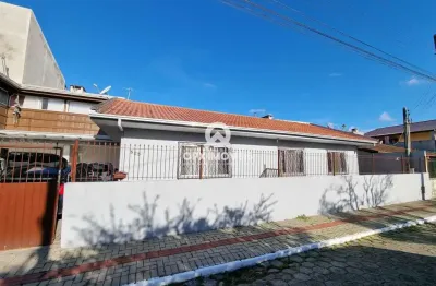 Casa com 5 quartos à venda na rua professor josé duarte de melo, 325, centro, balneário piçarras, 210 m2 por r$ 1.550.000