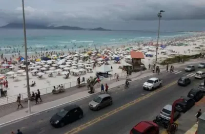 Apartamento para venda em cabo frio, centro, 3 dormitórios, 1 suíte, 2 banheiros, 1 vaga