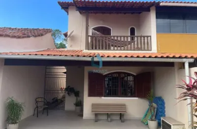 Casa para Venda em Cabo Frio, Jardim Excelsior, 3 dormitórios, 2 suítes, 4 banheiros, 1 vaga