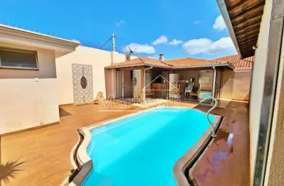 Casa em condomínio fechado com 3 quartos à venda no Condomínio Haras Country Village, Jardinópolis 