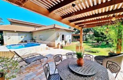 Sobrado à venda no condomínio village bandeirantes i, próximo ao pesqueiro casa grande - jardinópolis/sp.