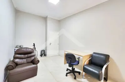 Sala comercial para locação no Edifício Clínica Vale, próximo a Avenida Professor João Fiúsa - Ribeirão Preto/SP.