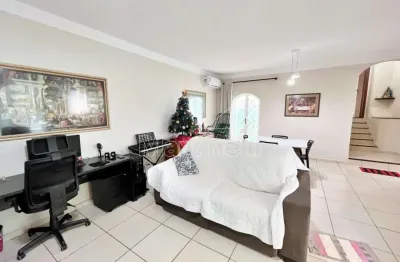 Casa térrea de 232m² de área construida à venda. excelente localização, próximo ao supermercado mialich - bairro parque dos bandeirantes, ribeirão preto/sp.